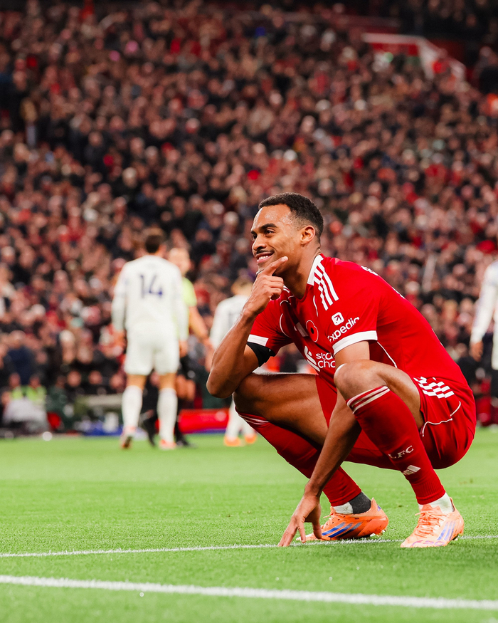 九游体育-国际比赛日体能课后,阿斯顿维拉再遭质疑备战英超,引发热议,控场能力受关注的简单介绍